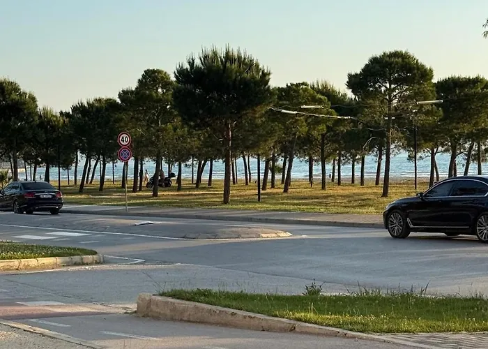 Beachfront Διαμέρισμα *